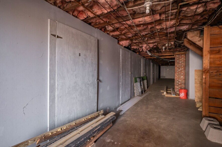 More Photos Of 395 Lake Ave, Manchester Apartments For Sale