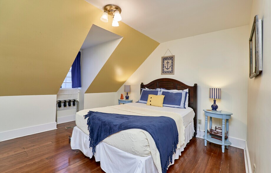 More Photos Of 214 E 1st St, Hermann Storefront Retail Residential For Sale