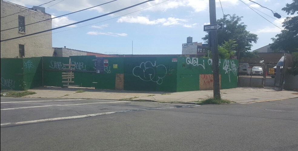 More Photos Of , Bronx Unknown For Sale