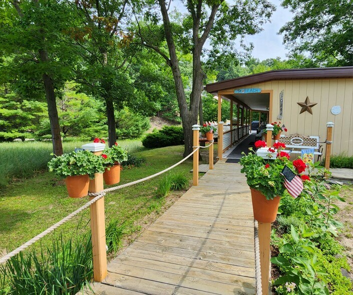 More Photos Of 10244 Lost Valley, Montague Hotel For Sale