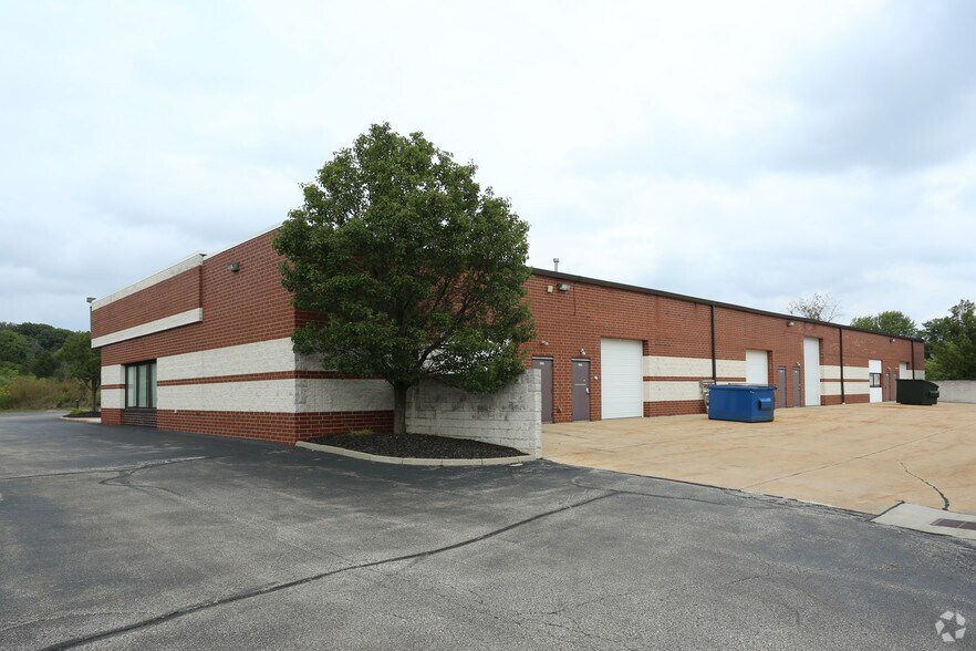 More Photos Of 26851 Miles Rd, Warrensville Heights Flex For Lease