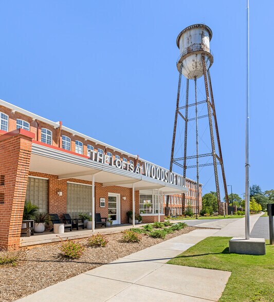 More Photos Of 1 E Main St, Greenville Unknown For Lease