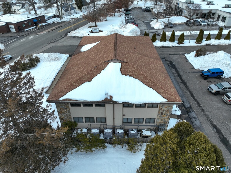 More Photos Of 160 Oak St, Glastonbury Office For Sale