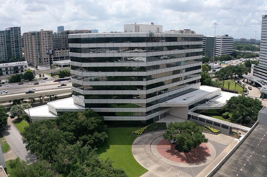 More Photos Of 2200 West Loop South, Houston Office For Lease