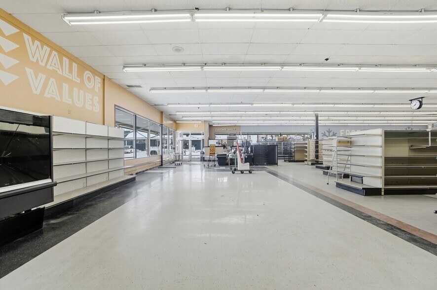 More Photos Of 602 E Main St, Cridersville General Retail For Sale