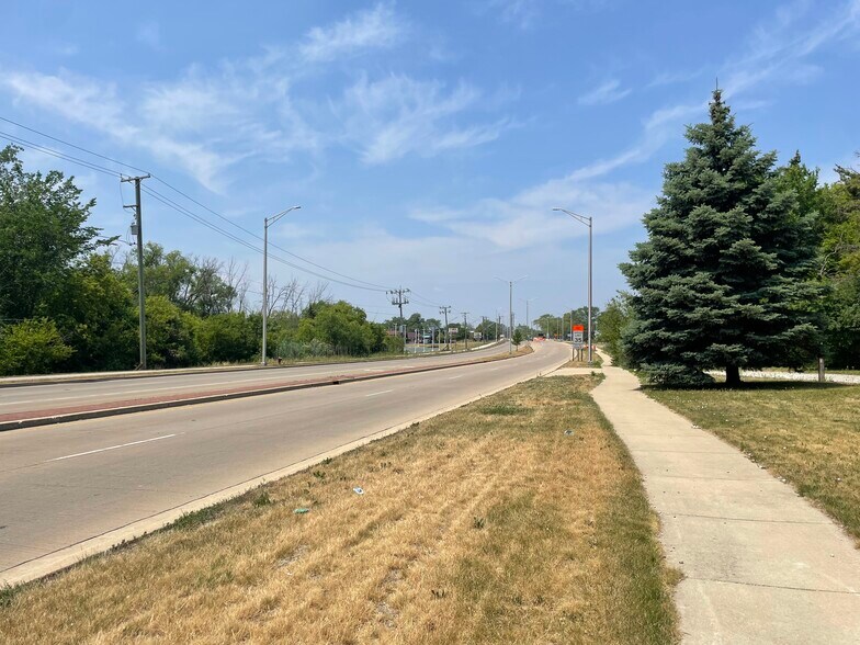 More Photos Of 2260 E New York St, Aurora Land For Sale