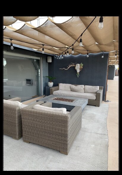 More Photos Of 1201-1291 Electric Ave, Venice Loft Creative Space For Lease