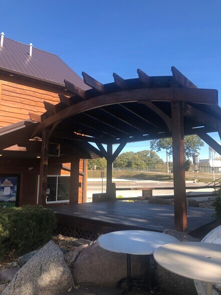 More Photos Of 501 Lake Ave, Fairmont Restaurant For Sale