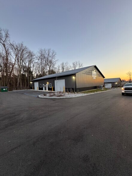 More Photos Of 7765 Milhouse Rd, Indianapolis Unknown For Lease