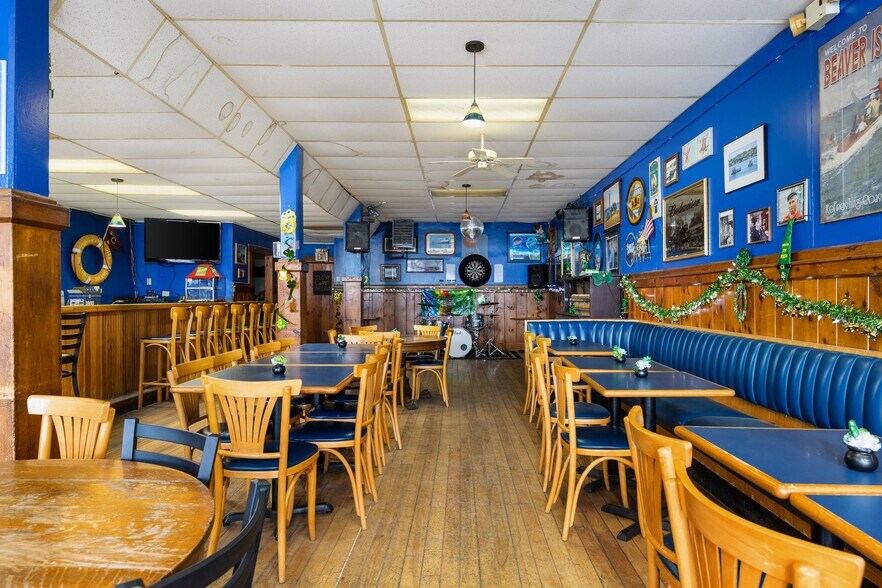 More Photos Of , Beaver Island General Retail For Sale