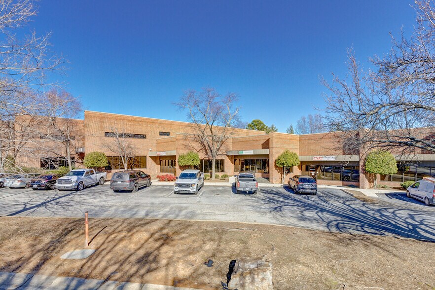 More Photos Of 111 Smith Hines Rd, Greenville Research And Development For Lease