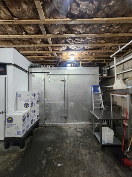 More Photos Of 605 Wolcott Rd, Wolcott Specialty For Sale