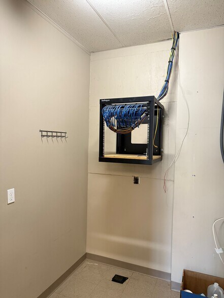 More Photos Of 4860 Clark Howell Hwy, College Park Freestanding For Lease