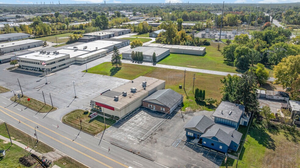 More Photos Of 3103 Lapeer Rd, Port Huron General Retail For Sale