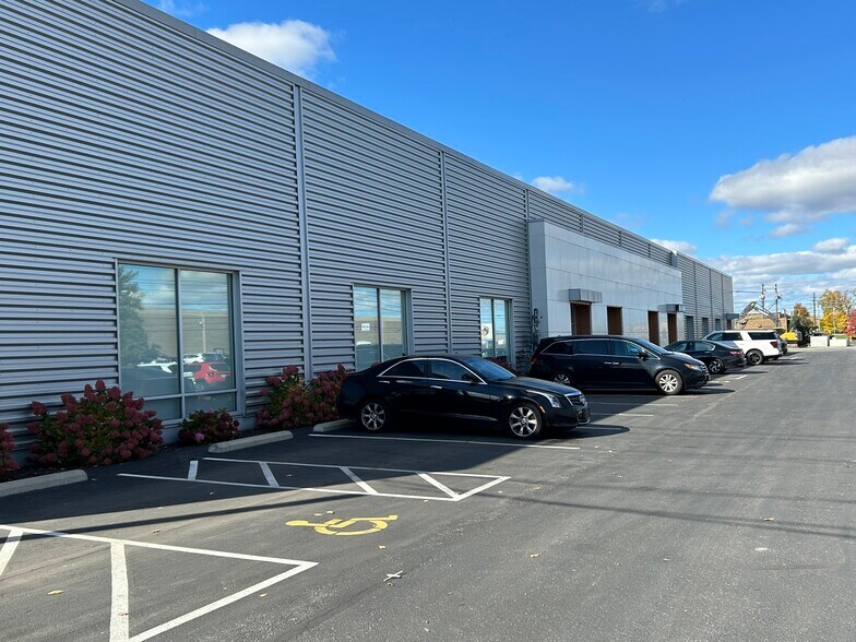 More Photos Of 26050 Richmond Rd, Bedford Heights Warehouse For Lease
