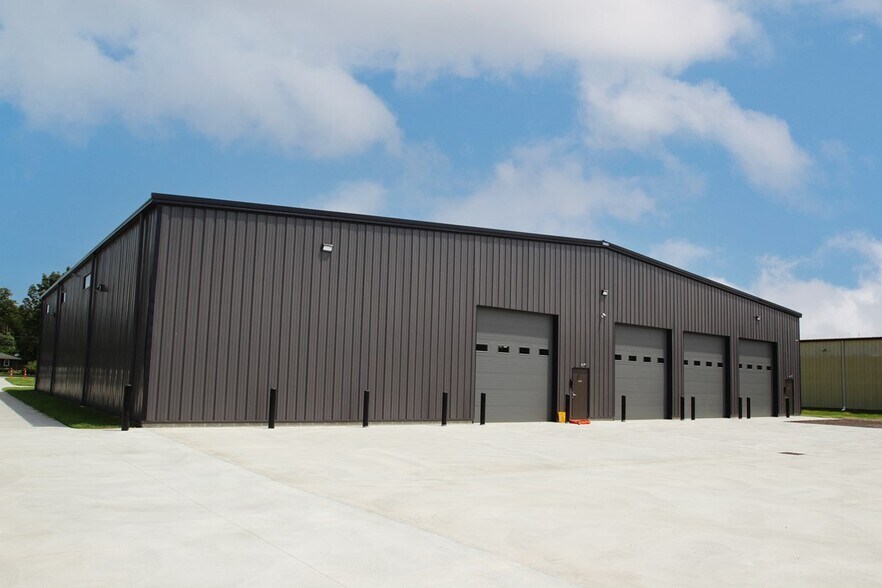 More Photos Of 1170 W Smith Rd, Medina Industrial For Lease