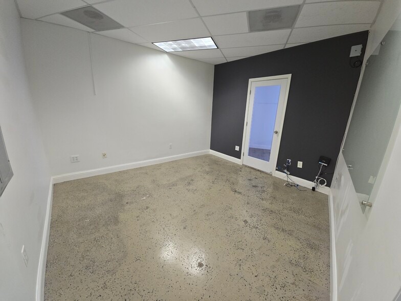 More Photos Of 1747-1749 Broadway St, Redwood City Office For Lease