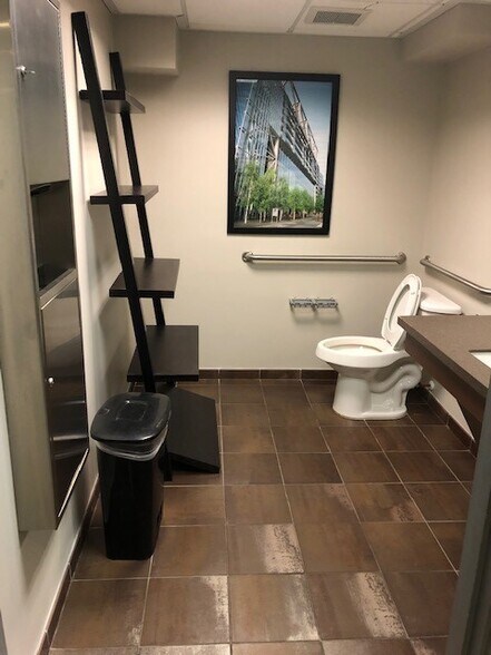 More Photos Of 21 George St, Charleston Apartments For Lease