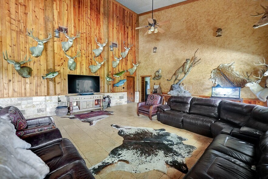 More Photos Of E IH-20, Midland Office Residential For Sale
