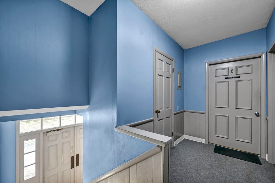 More Photos Of 10570-10574 Ravenna Rd, Twinsburg Office For Lease