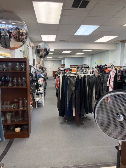 More Photos Of 6515 Rising Sun Ave, Philadelphia Storefront Retail Residential For Lease