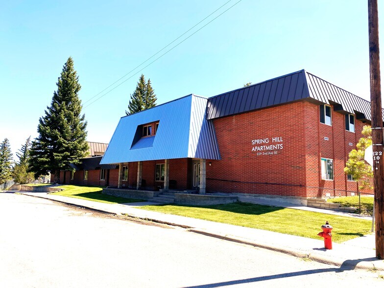More Photos Of 229 2nd Ave SE, Cut Bank Apartments For Sale