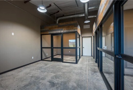 More Photos Of 3170 Venture Ct, Spearfish Flex For Lease