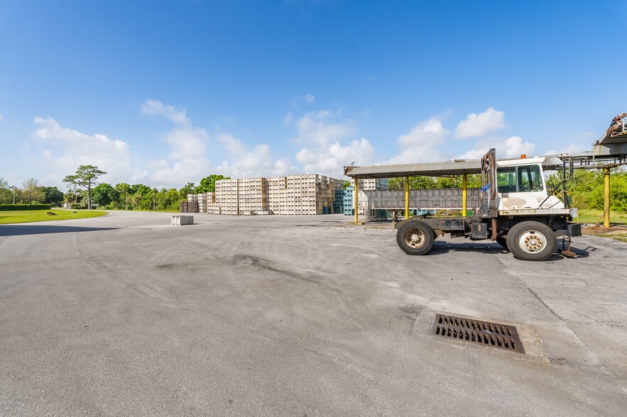More Photos Of 2600 45th St, Vero Beach Food Processing For Sale