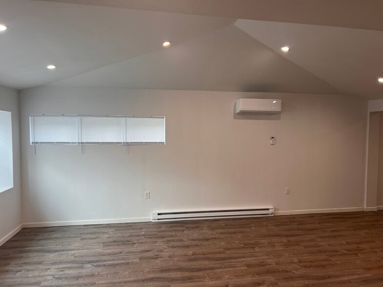 More Photos Of 287 E Main St, Oceanport Storefront Retail Office For Lease