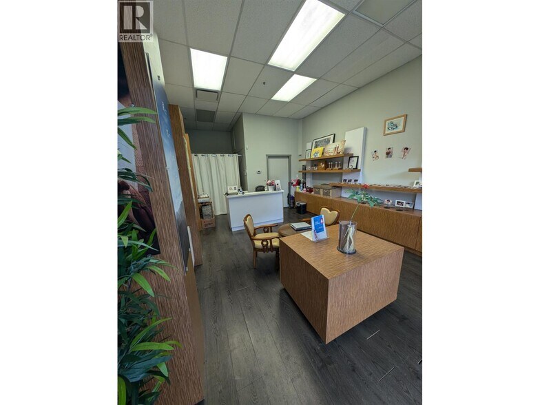 More Photos Of 2083 Alma St, Vancouver General Retail For Sale