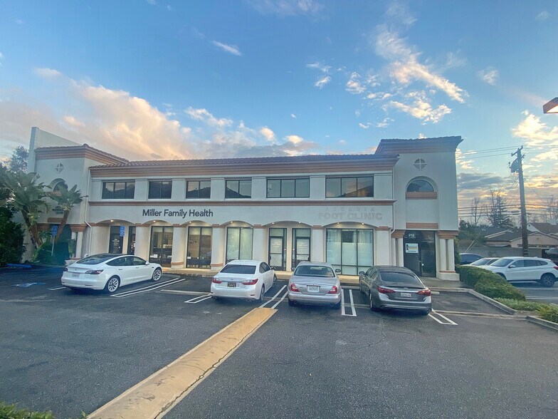 More Photos Of 212 E Foothill Blvd, Arcadia Medical For Lease