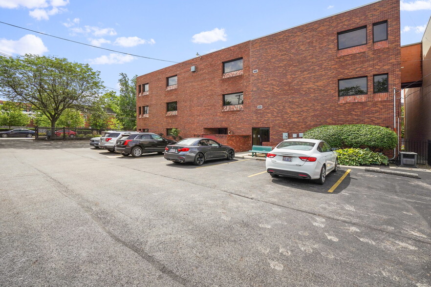More Photos Of 100-114 W 3rd Ave, Columbus Medical For Lease