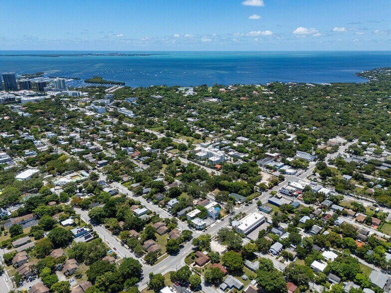 More Photos Of 3305 SW 37th Ave, Miami Office For Sale