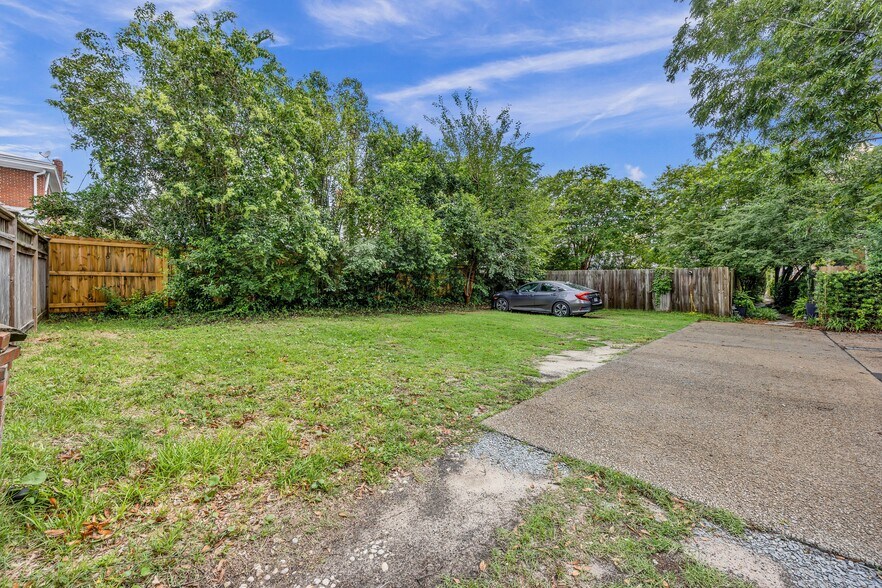 More Photos Of 412 S 3rd St, Wilmington Hospitality For Sale