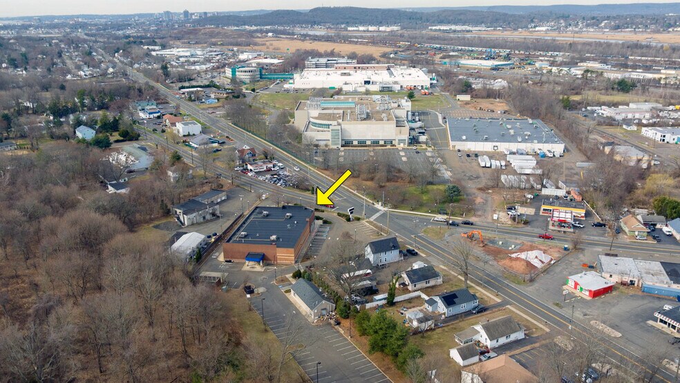 More Photos Of 85 Middletown Ave, North Haven Drugstore For Sale