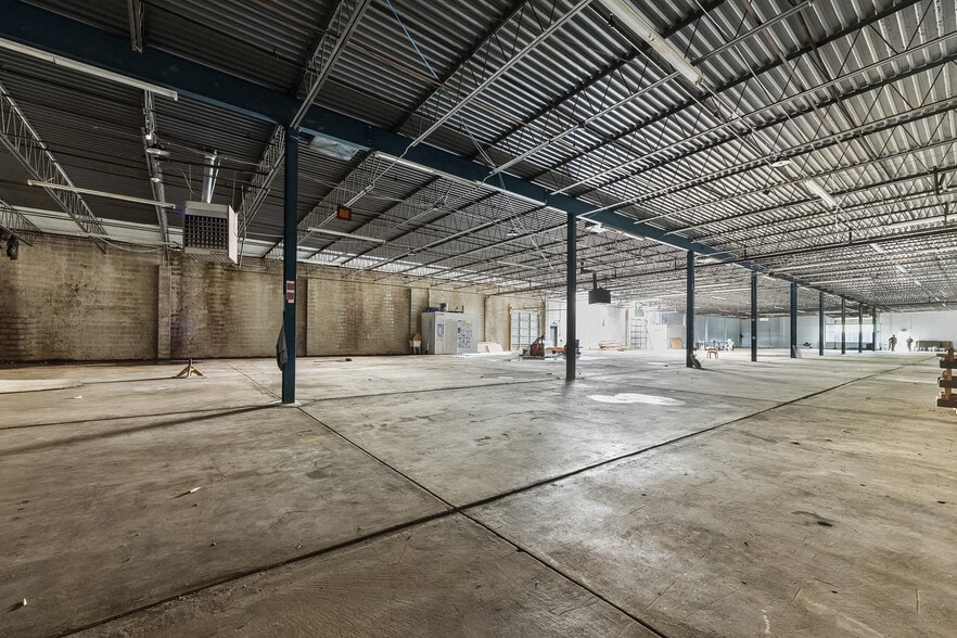 More Photos Of 50 Hulmeville Ave, Penndel Warehouse For Sale