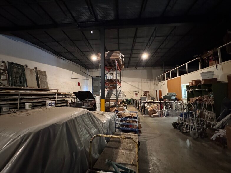 More Photos Of 100 NE 26th St, Miami Warehouse For Sale