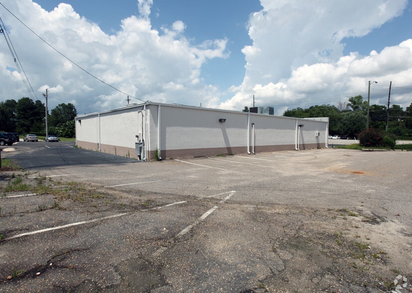 More Photos Of 420 Owen Dr, Fayetteville Medical For Sale