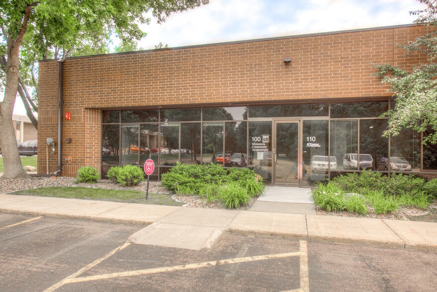 More Photos Of 5500 Lincoln Dr, Edina Light Distribution For Lease