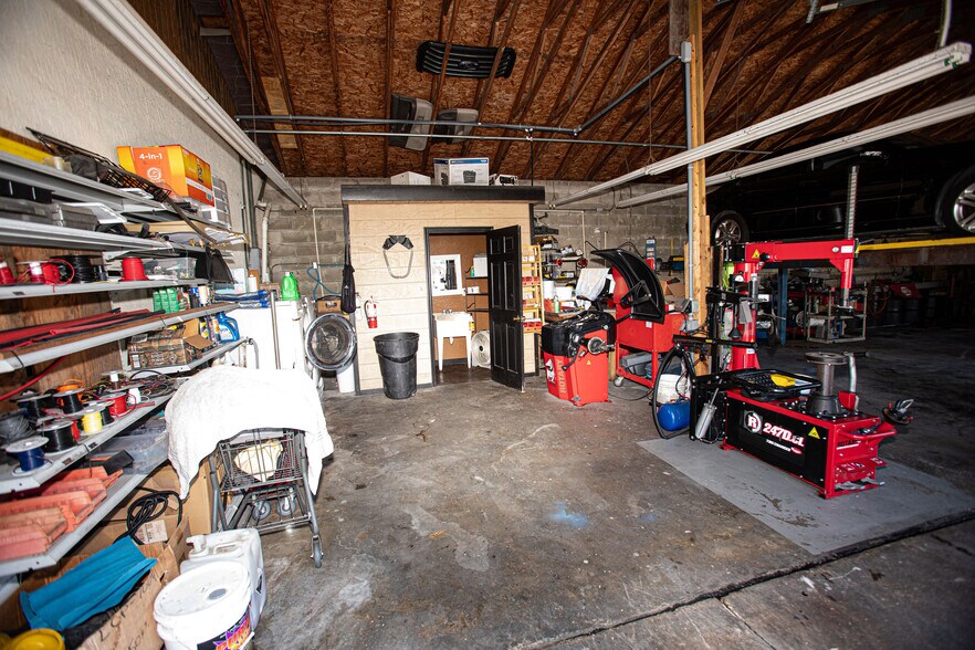 More Photos Of 14825 US Highway 19, Hudson Service For Sale