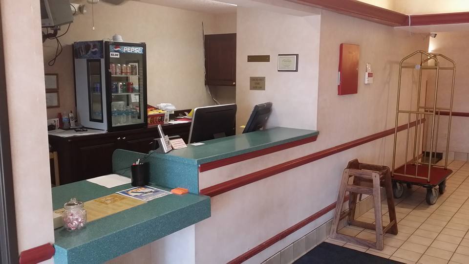 More Photos Of 1490 E US Highway 36, Urbana Hotel For Sale