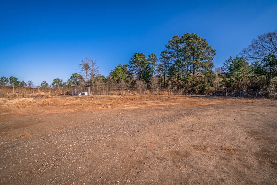 More Photos Of 717 E Loop 281, Longview Industrial For Lease
