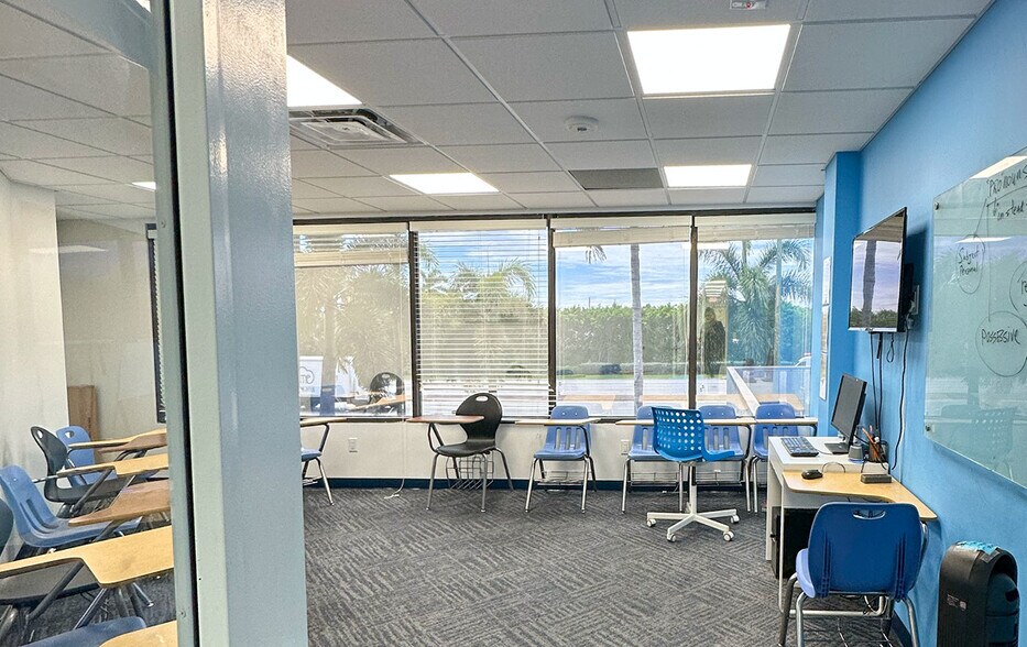 More Photos Of 18999 Biscayne Blvd, Aventura Medical For Lease
