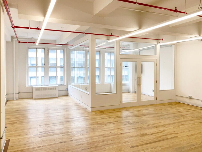 More Photos Of 242 W 27th St, New York Loft Creative Space For Lease