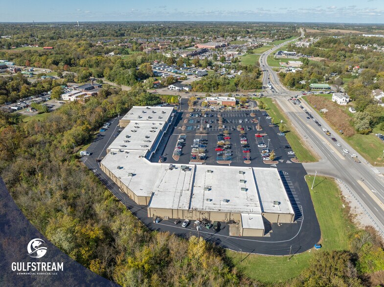 More Photos Of 9 Governors Sq, Shelbyville Unknown For Lease