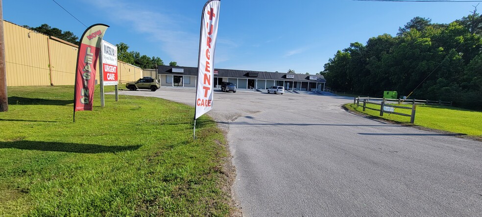 Primary Photo Of 1537 Freedom Way, Hubert Storefront Retail Office For Lease