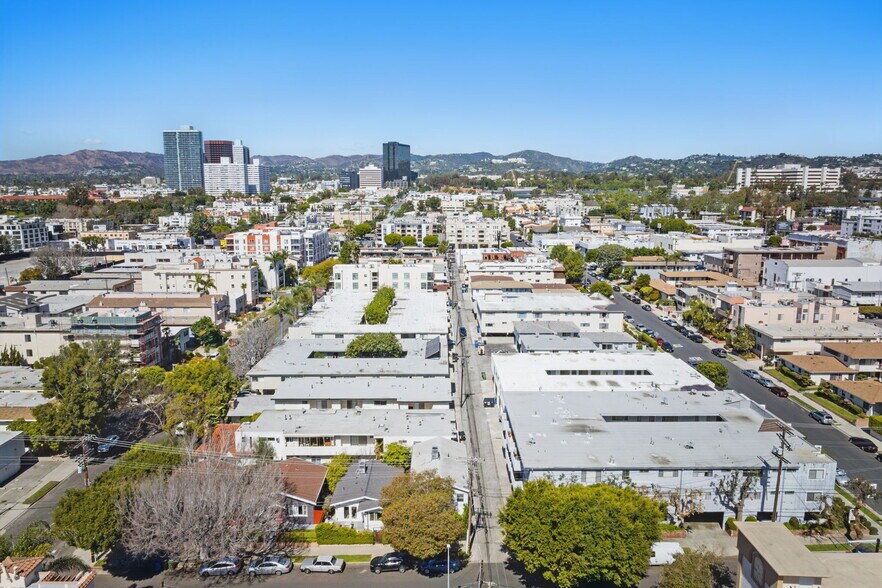 More Photos Of 11565 Iowa Ave, Los Angeles Apartments For Sale