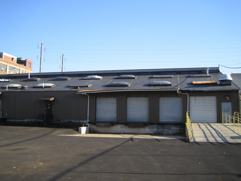 Primary Photo Of 2175 Elizabeth Ave, Rahway Industrial For Lease
