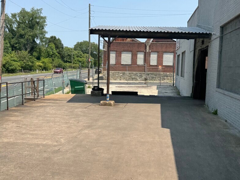 More Photos Of 3497 Ridge Ave, Philadelphia Warehouse For Sale