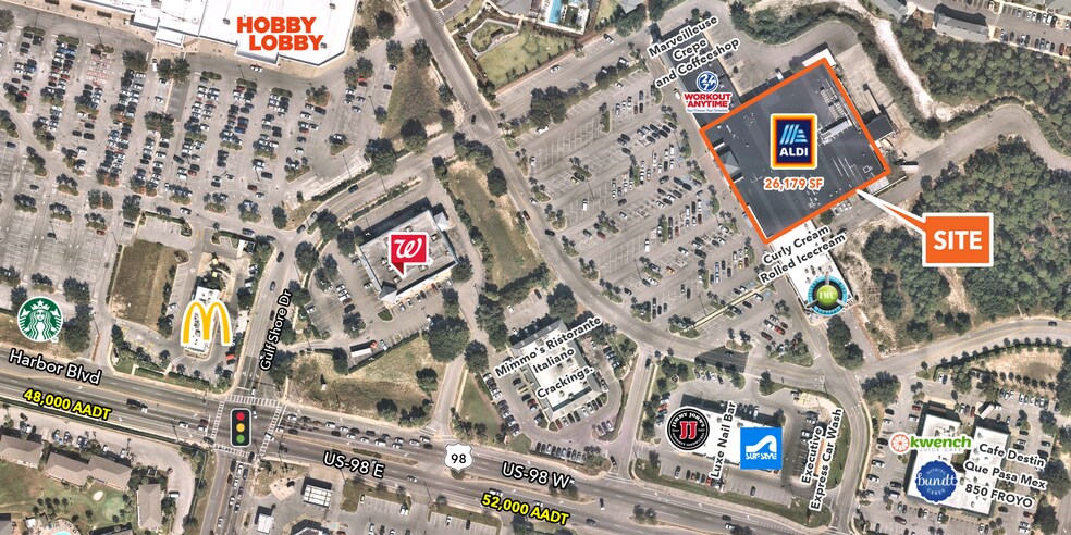 Primary Photo Of 981 US-98, Destin General Retail For Lease